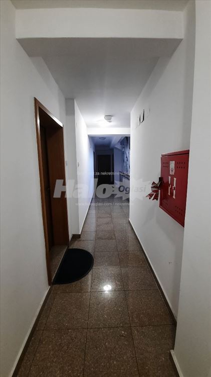Moderno opremljena garsonjera — 5