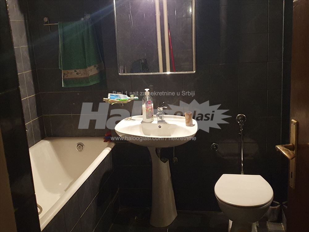Move-In Ready Flat for Rent – Neimar (No Agency Fe — 4
