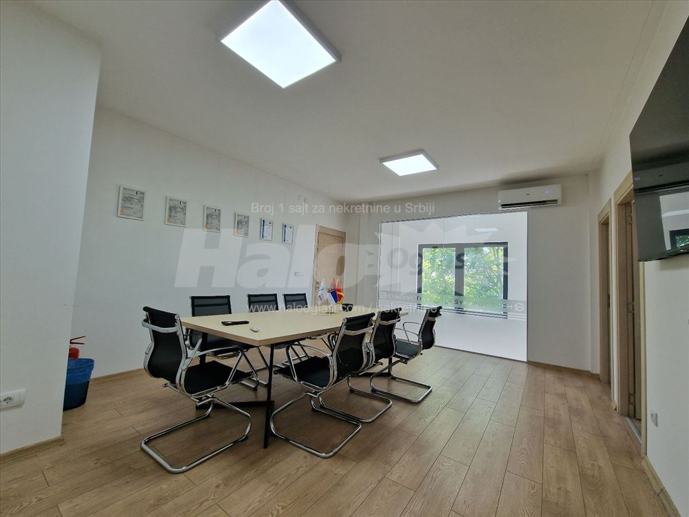 Multifunkcionalni poslovni objekat 520m2 Altina — 3