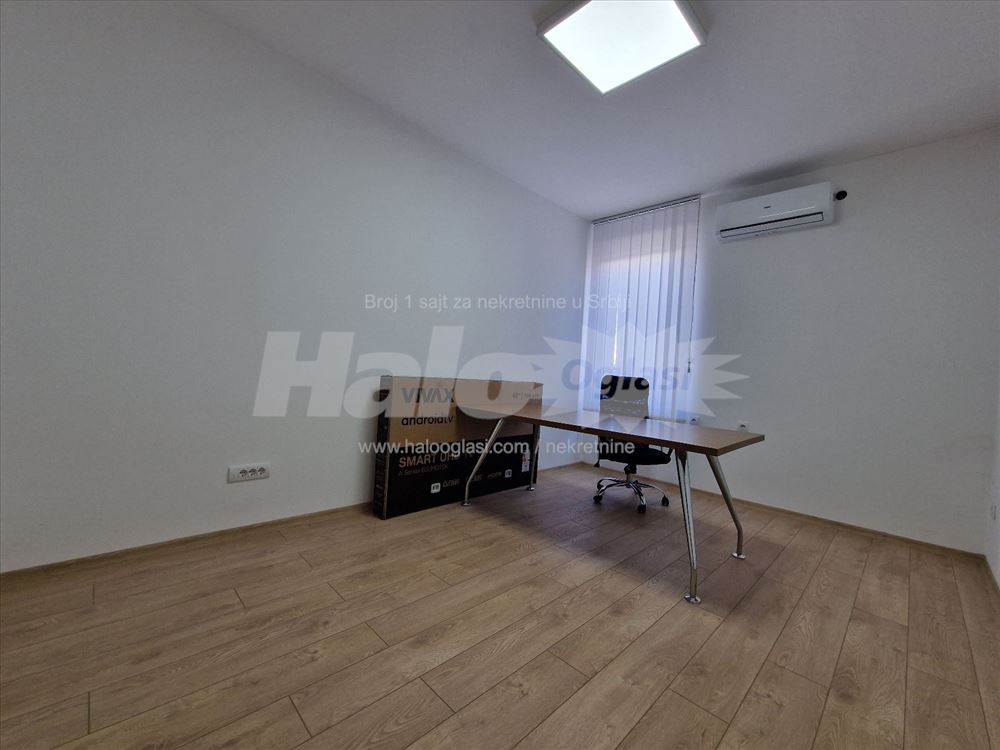 Multifunkcionalni poslovni objekat 520m2 Altina — 13