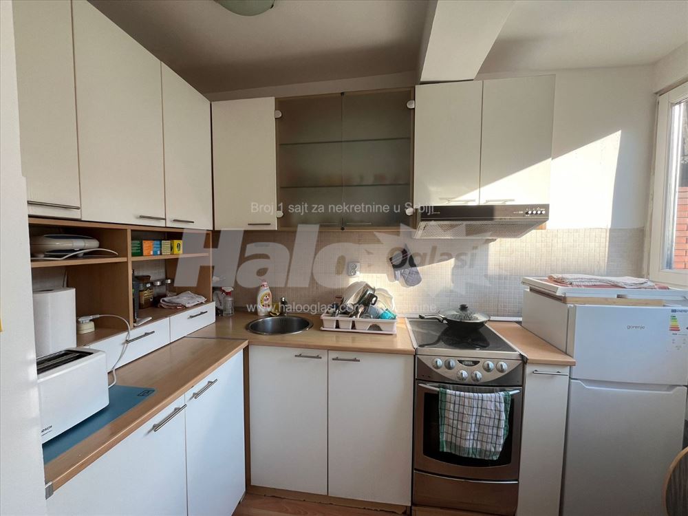 Mutapova ulica kod Kalenić pijace, Vračar — 5