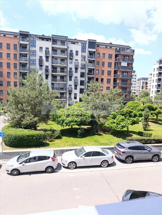 Na ekskluzivnoj lokaciji u ul.Uroša M 3 sobni stan — 15