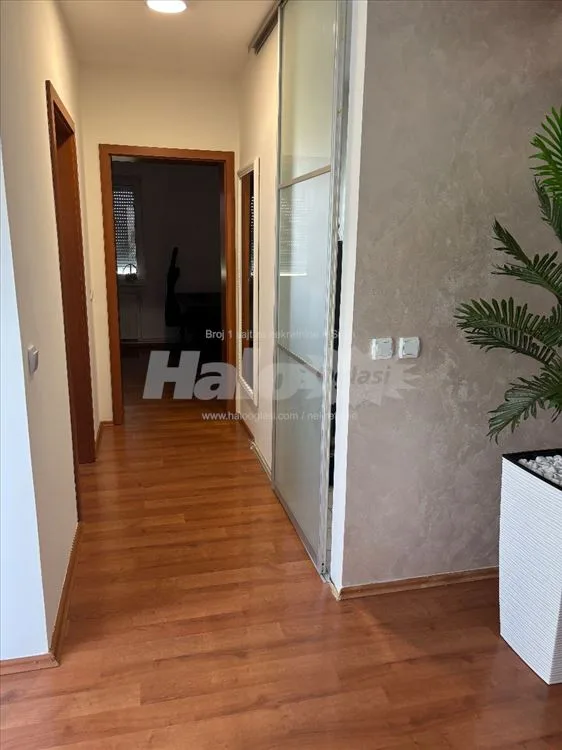 Na prodaju šestosoban stan(duplex)133 m2. — 6