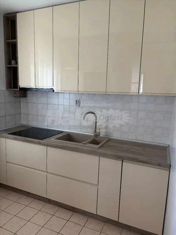 Na prodaju šestosoban stan(duplex)133 m2. — 9