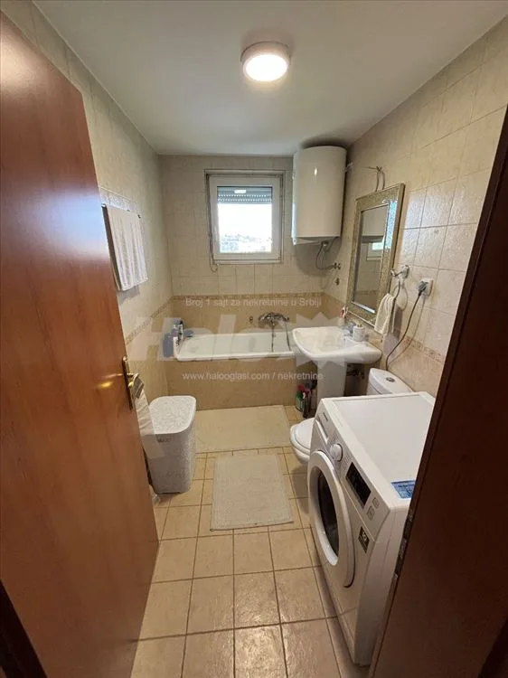 Na prodaju šestosoban stan(duplex)133 m2. — 12
