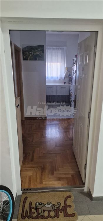 Na prodaju funkcionalan stan 45m2, Višnjička Banja — 2