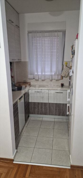 Na prodaju funkcionalan stan 45m2, Višnjička Banja — 8