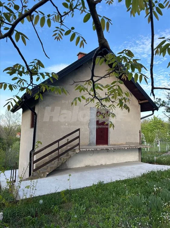 Na prodaju kuća sa velikim placem — 14