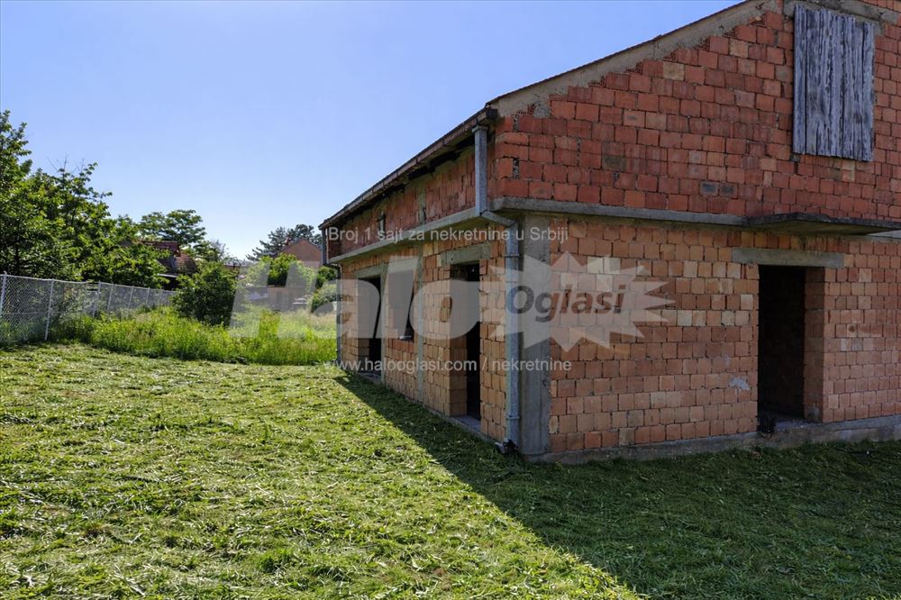 Na prodaju kuća u Rušnju 130m² — 2