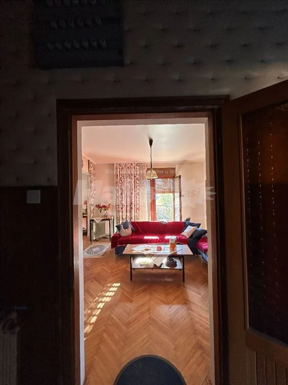 Na prodaju kuća u samom centru Umčara — 10