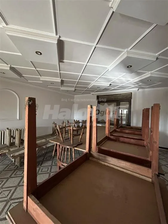 Na prodaju kuća u samom centru Umčara — 12