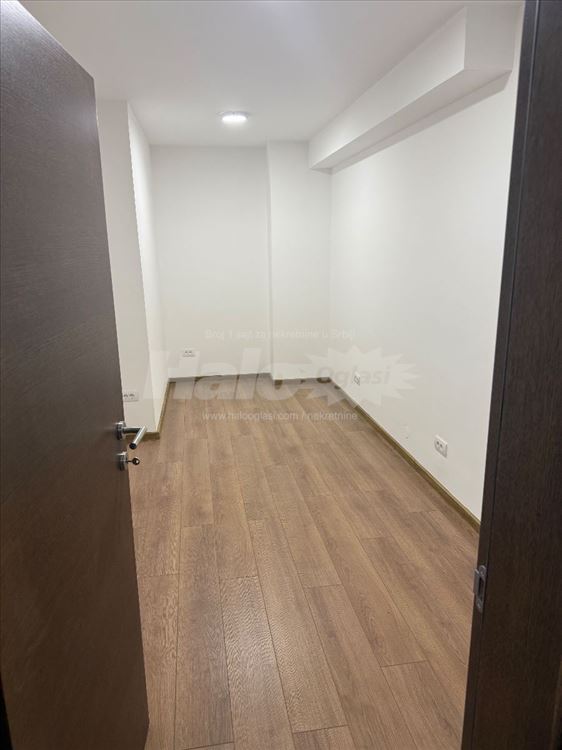 Na prodaju petosoban stan na Novom Beogradu — 5