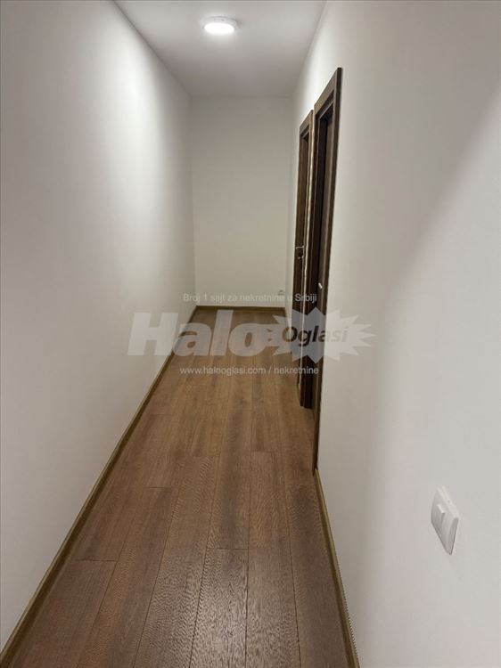 Na prodaju petosoban stan na Novom Beogradu — 9