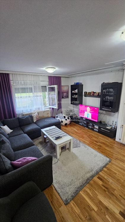 Na prodaju porodična kuća – 110 m², Ugrinovci — 6