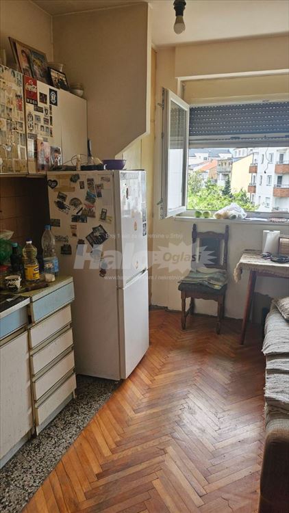 Na prodaju stan površine 33m² + terasa od 3m² — 4