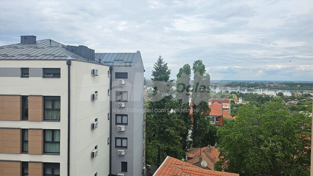 Na prodaju stan površine 33m² + terasa od 3m² — 7