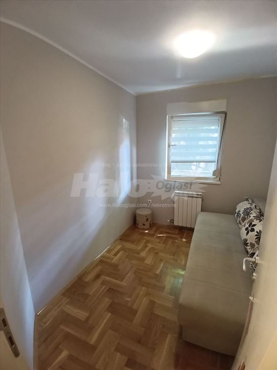 Namešten 1.5 stan na TOP lokaciji — 15