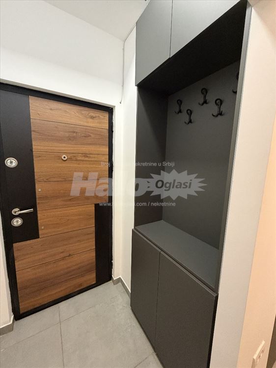 Namesten Salonac Donji Dorcolu kompletno Renoviran — 14