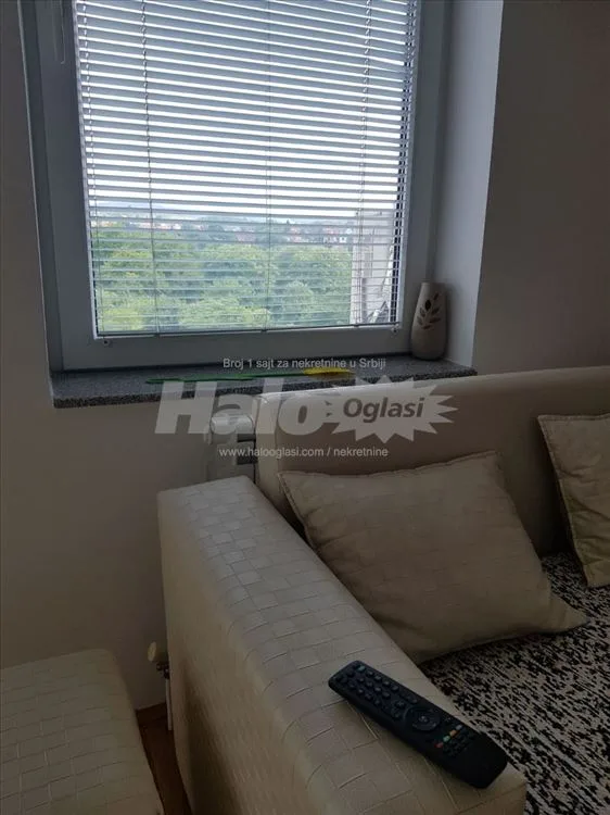Odličan stan 2.0 48m2+parking u centru Lazarevca — 11