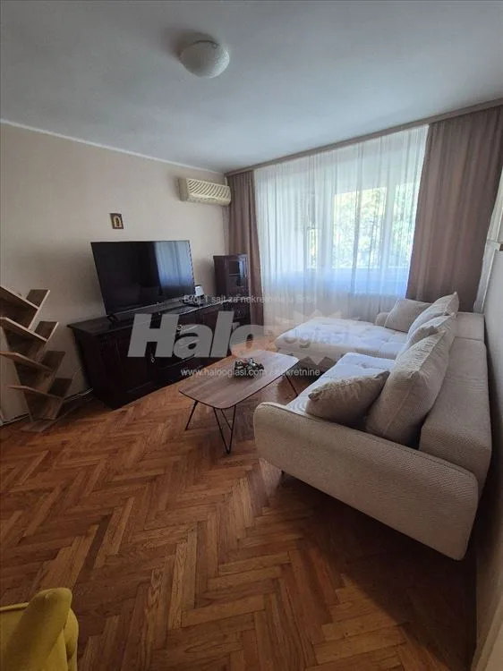Namesten stan 55m2 centar — 2