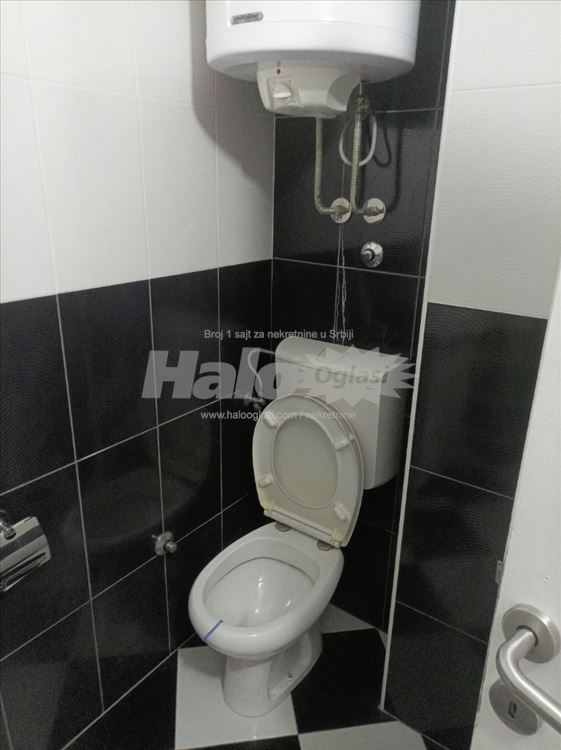 Namešten stan u kući, 50m2, na prvom spratu — 11