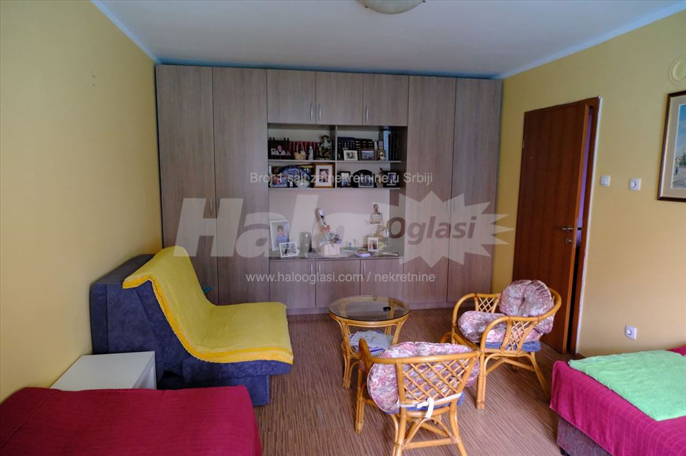 Namešten stan u mirnom delu Karaburme — 8