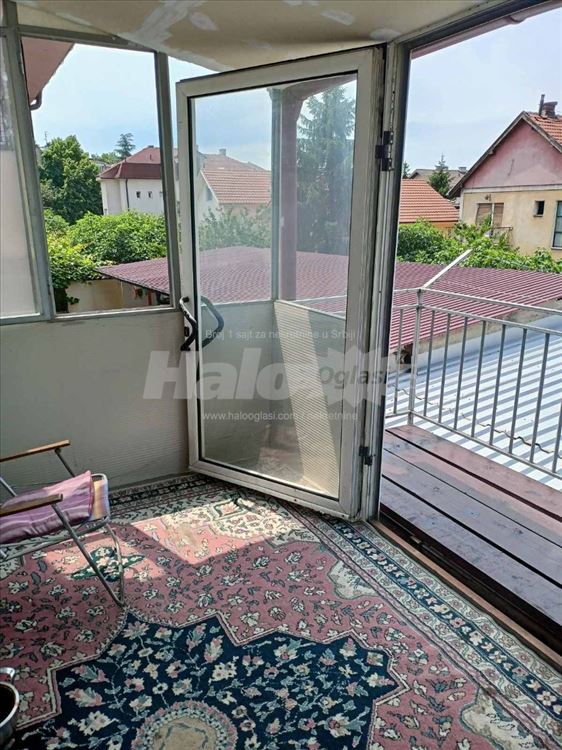 Namesten stan u privatnoj kuci, zaseban ulaz — 12