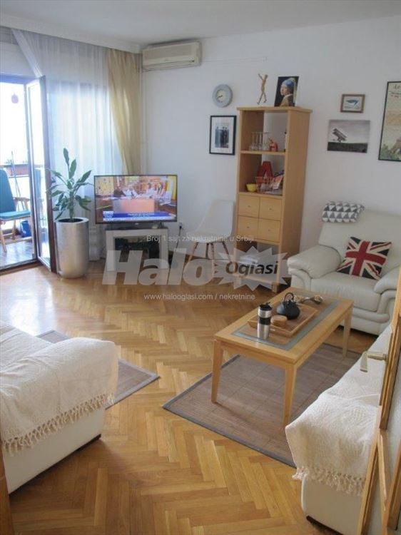 Namesten stan za izdavanje na Dedinju — 8