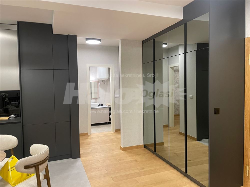 Namesten trosoban stan 72m2, Zepterra Novi beograd — 4