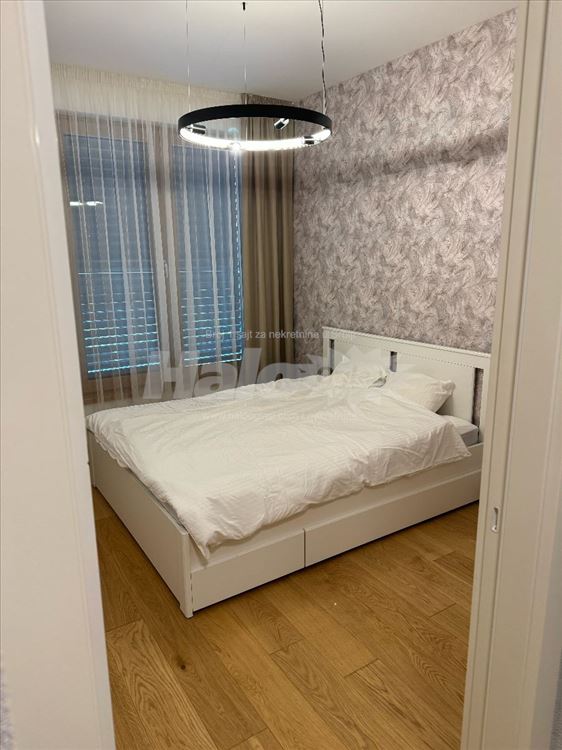 Namesten trosoban stan 72m2, Zepterra Novi beograd — 9