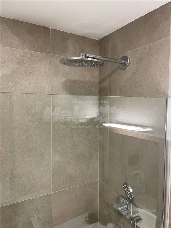Namesten trosoban stan 72m2, Zepterra Novi beograd — 11
