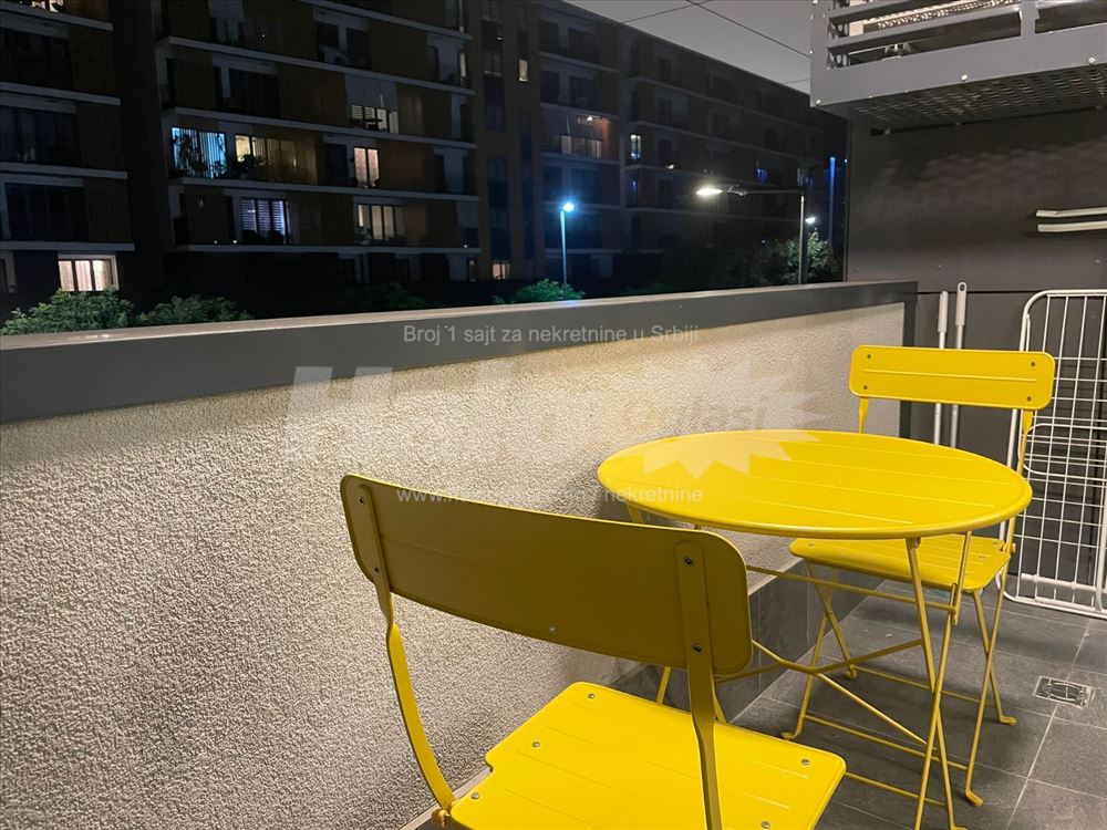 Namesten trosoban stan 72m2, Zepterra Novi beograd — 12