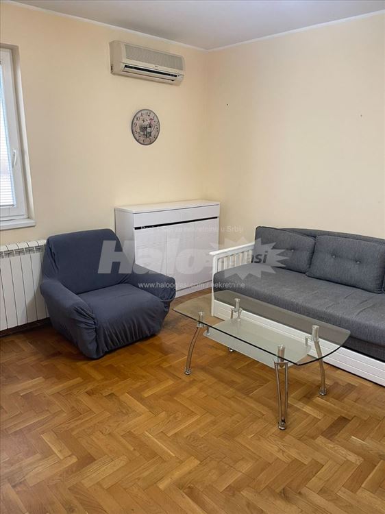 Namešten dvosoban stan 52m², Beograd-Voždovac FON — 2