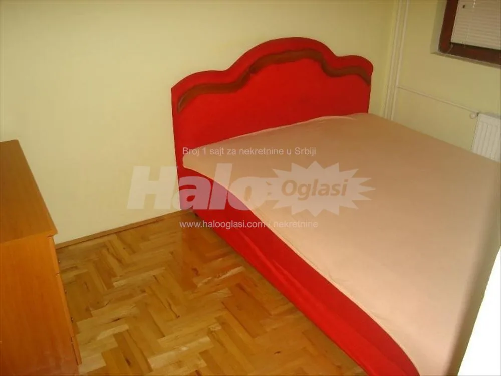 Namešten dvosoban stan u Borči 56kvm — 7