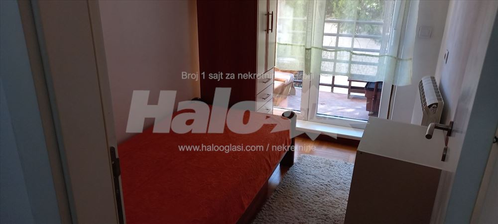 Namešten jednoiposoban stan na odličnoj lokaciji — 7