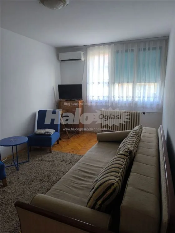 Namešten komforan stan na izuzetnoj lokaciji — 2