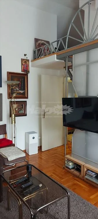Namešten porodični stan u mirnom delu Rakovice — 6