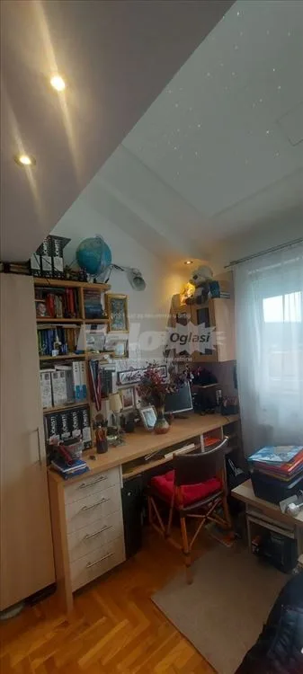 Namešten porodični stan u mirnom delu Rakovice — 9