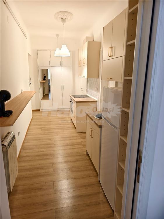Namešten, renoviran stan na odličnoj lokaciji — 6