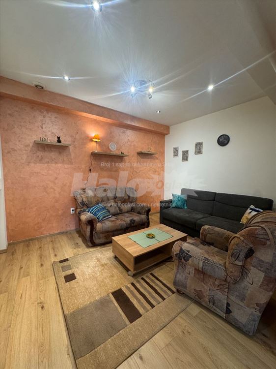 Namešten stan 32m² Dušanovac – niski troškovi, CG — 2