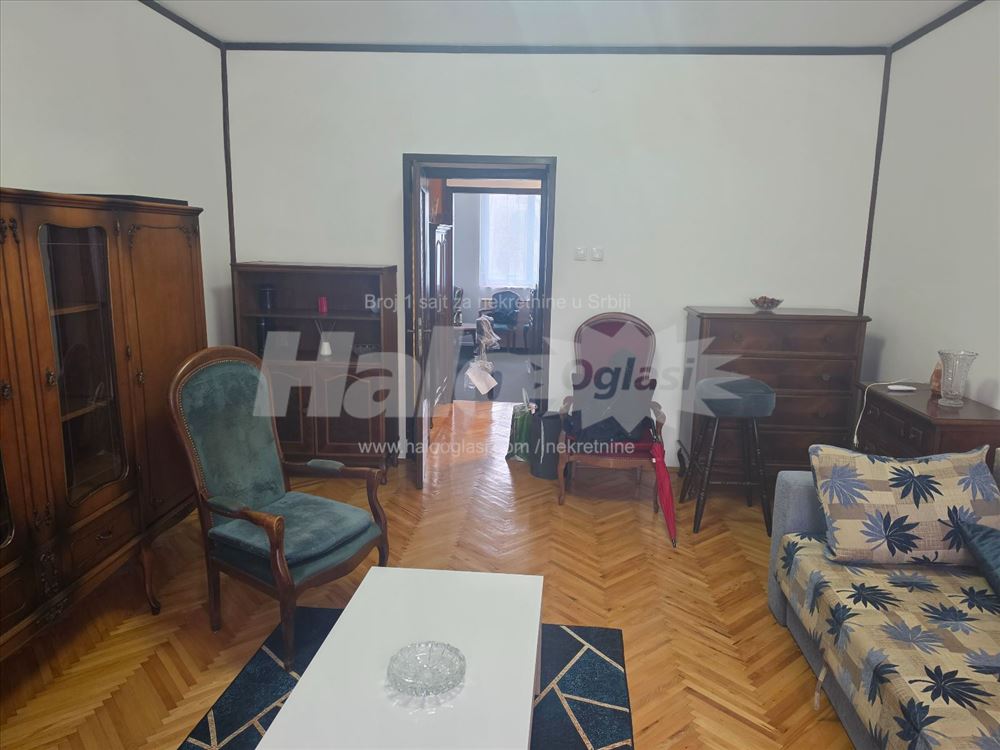 Namešten stan 47m2 u Strahinjića Bana — 2
