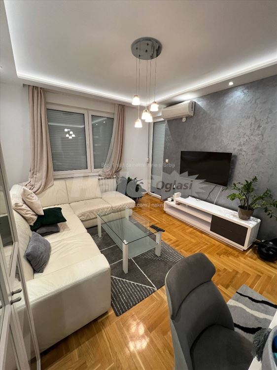 Namešten stan 50m² + garaža, naselje Paunov breg — 2