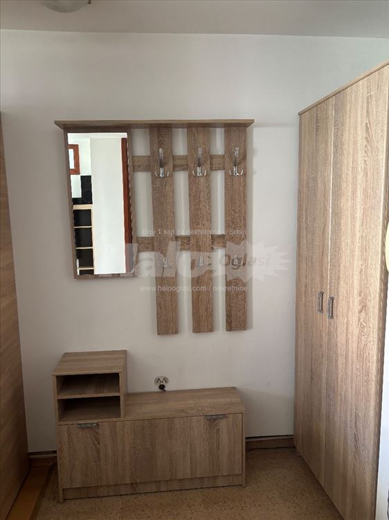 Namešten stan, Banovo brdo centar — 6