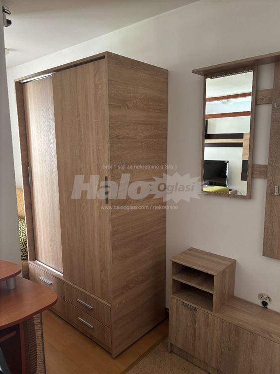 Namešten stan, Banovo brdo centar — 7
