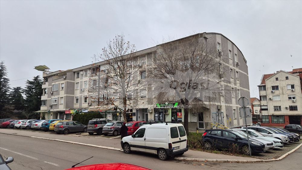 Namešten stan na Ceraku 63+10m2,odlična lokacija — 3