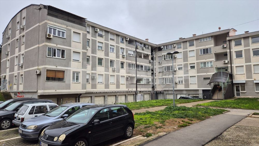 Namešten stan na Ceraku 63+10m2,odlična lokacija — 4