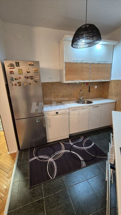 Namešten stan na Ceraku 63+10m2,odlična lokacija — 8