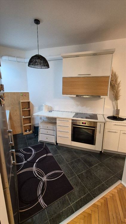 Namešten stan na Ceraku 63+10m2,odlična lokacija — 9