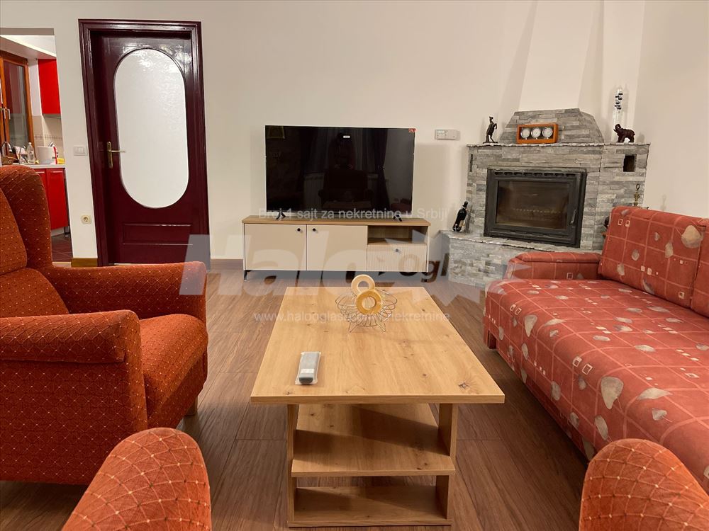 Namešten stan od 160m2, u kući, na Altini — 4
