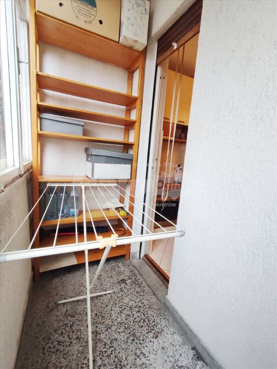 Namešten stan u centru, u 27. marta — 8